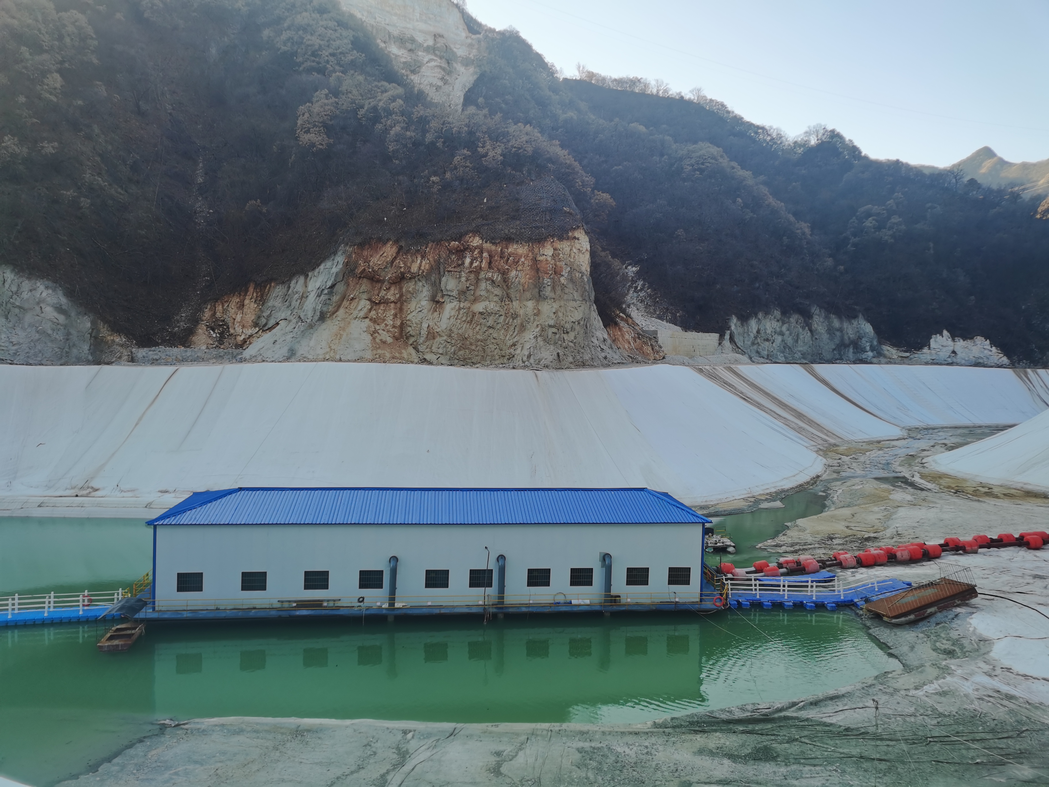 ����u��ʽȡˮ�ô�